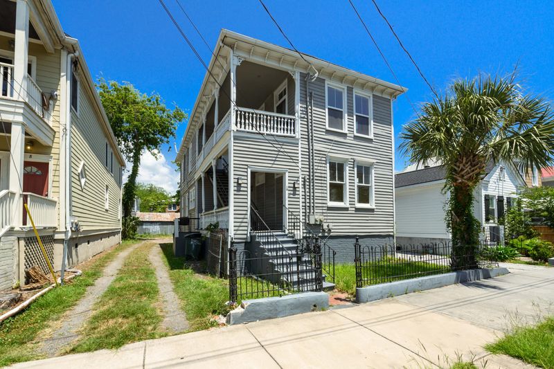 10 Carolina St #A & B, Charleston, SC 29403