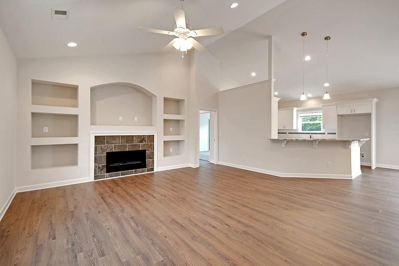 42 Old Holly Ln, Summerville, SC 29483