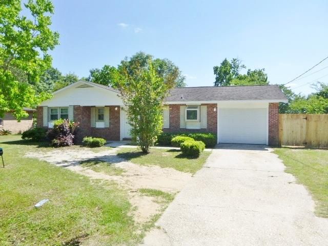4459 Kindlewood Dr, Ladson, SC 29456