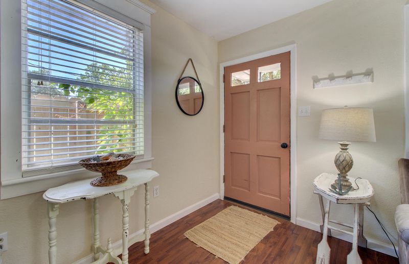 1531 N Avalon Cir, Charleston, SC 29407