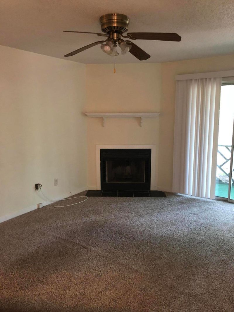 7945 Edgebrook Cir, North Charleston, SC 29418