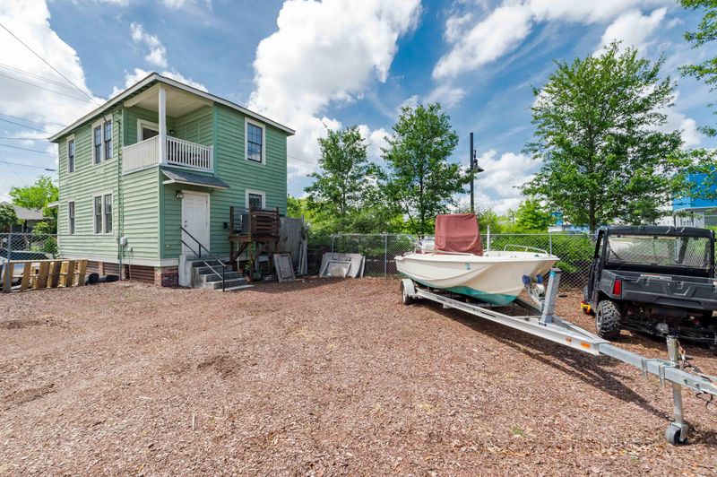 716 Meeting St, Charleston, SC 29403