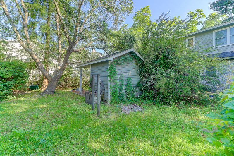 716 Pitt St, Mount Pleasant, SC 29464