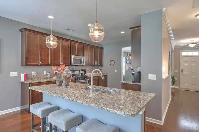 8170 Ronda Dr, North Charleston, SC 29406