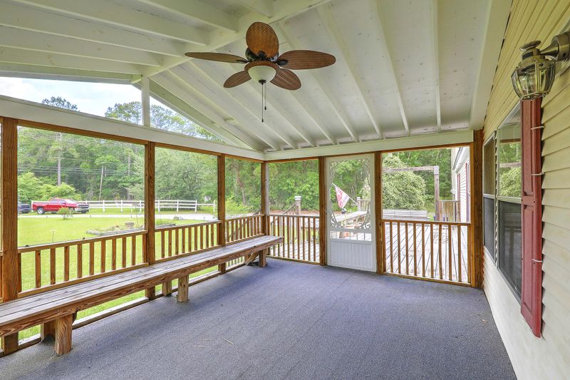 5486 Highway 165, Hollywood, SC 29449