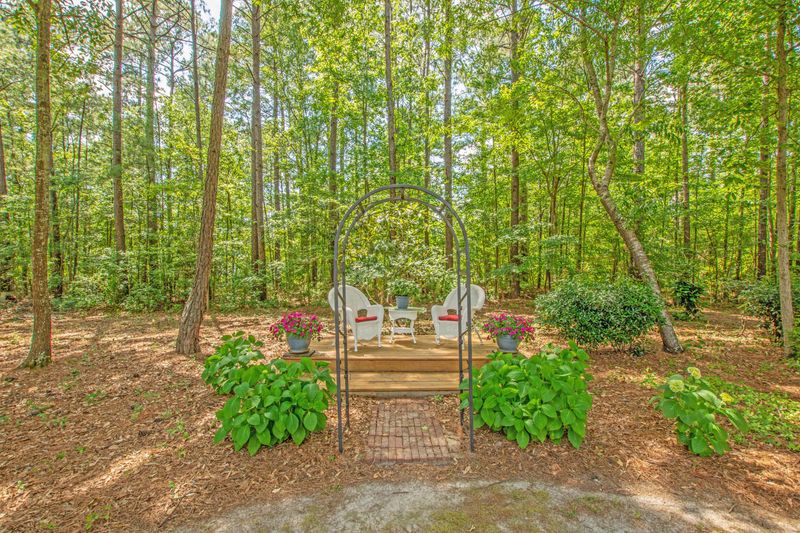 5279 Alpine Dr, Summerville, SC 29483