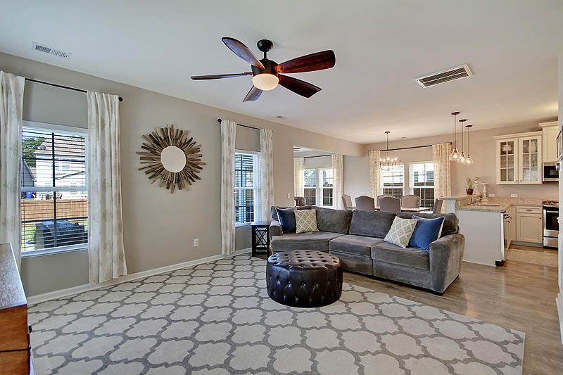 1520 Oldenburg Dr, Mount Pleasant, SC 29429