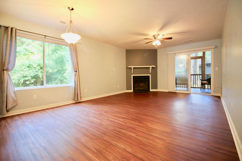 2745 Jobee Dr #201, Charleston, SC 29414