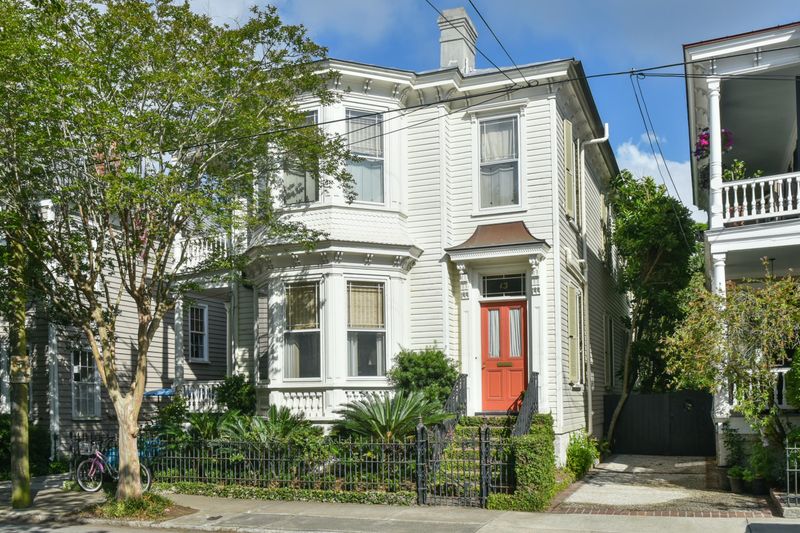 13 New St, Charleston, SC 29401