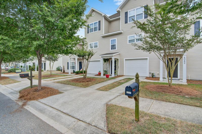 4080 Babbitt St, Charleston, SC 29414