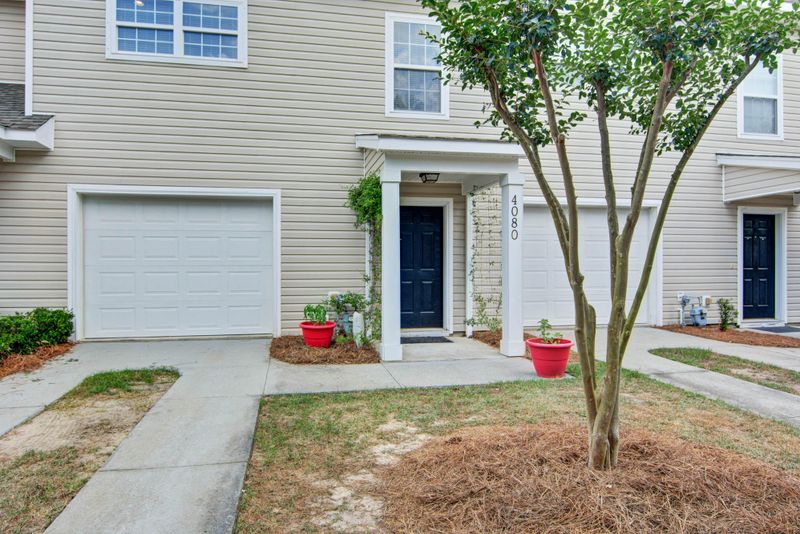 4080 Babbitt St, Charleston, SC 29414