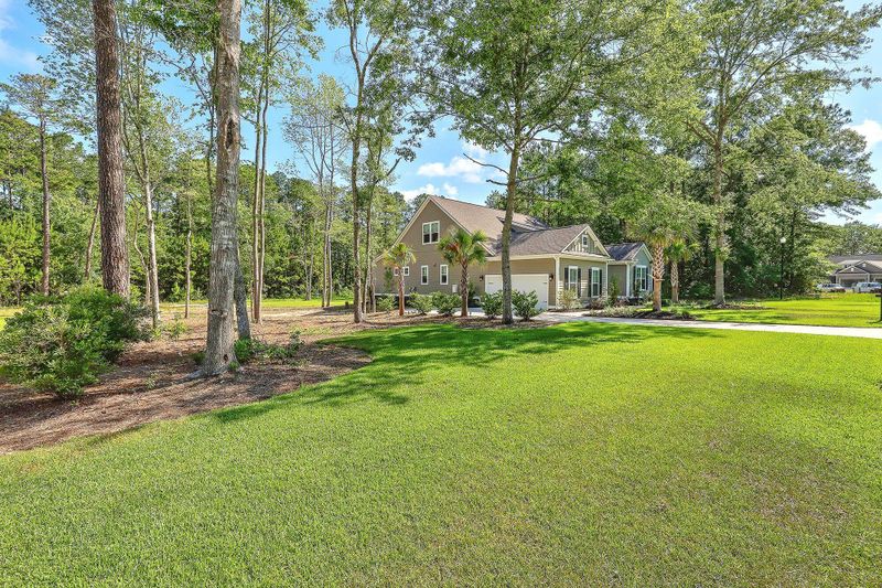 5557 Alpine Dr, Summerville, SC 29483