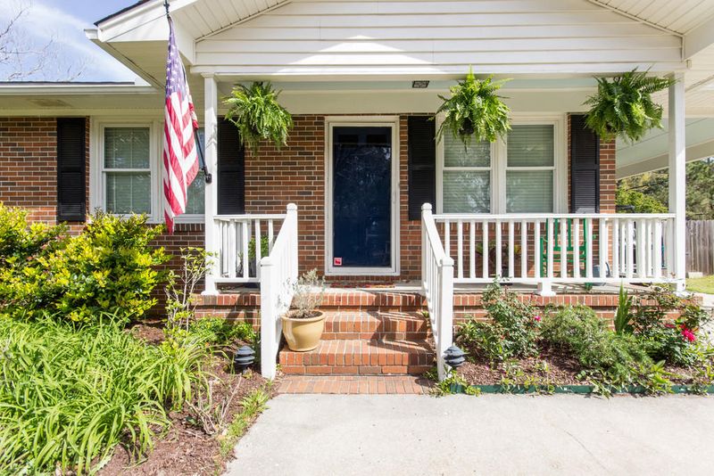 652 Schooner Rd, Charleston, SC 29412