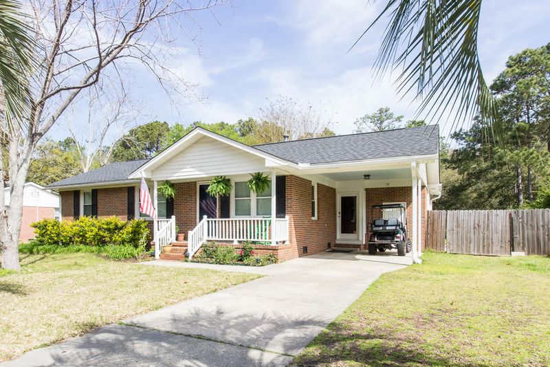 652 Schooner Rd, Charleston, SC 29412