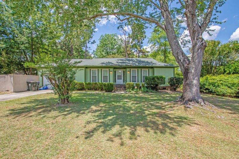105 Canaberry Cir, Summerville, SC 29483