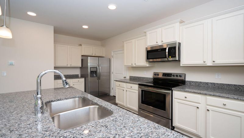 9807 Sickle Dr, Ladson, SC 29456