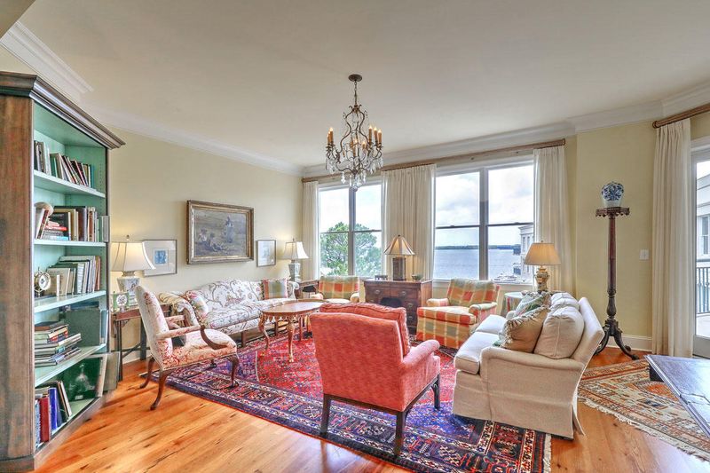 2 Wharfside St #5-E, Charleston, SC 29401