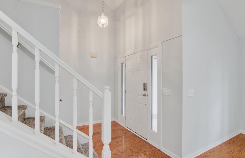 8442 Scotts Mill Dr, Charleston, SC 29420