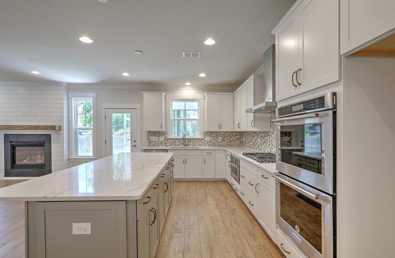 1269 Gannett Rd, Mount Pleasant, SC 29464