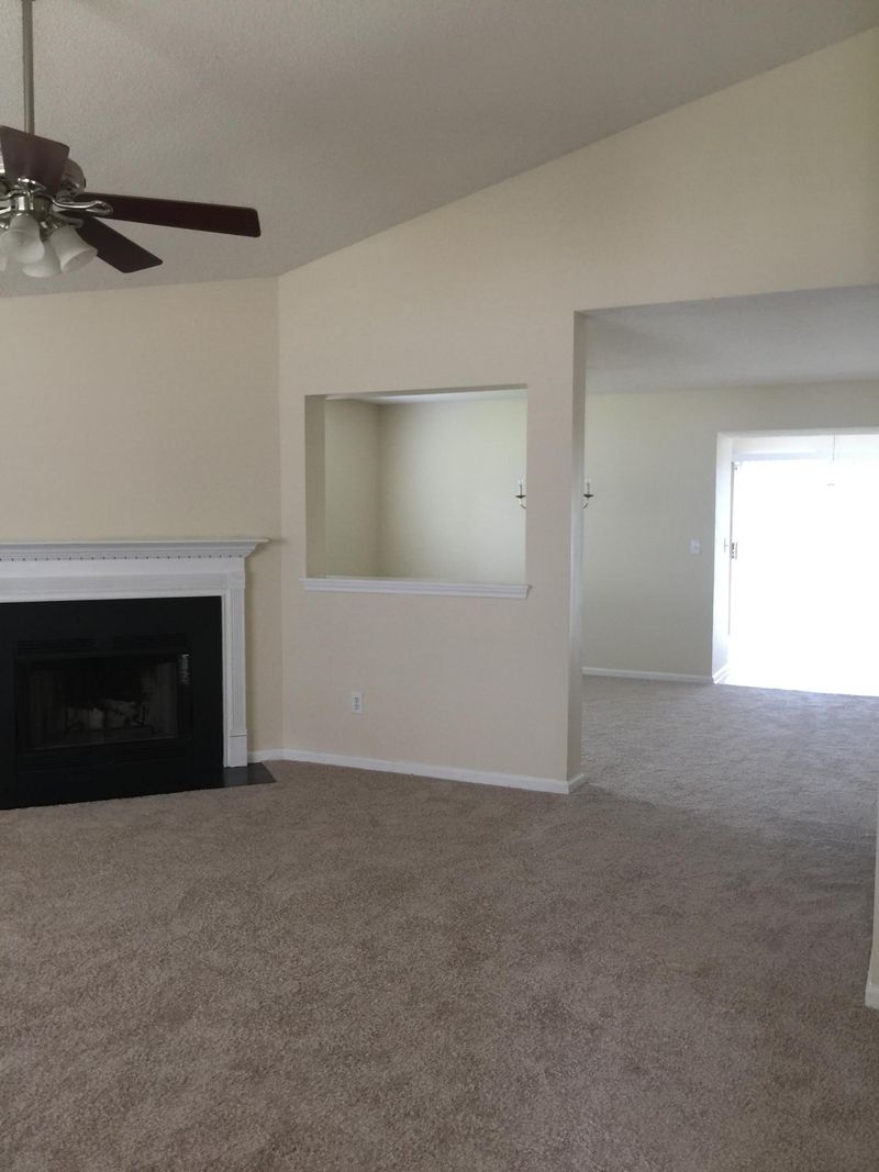 2453 Melville Rd, North Charleston, SC 29406