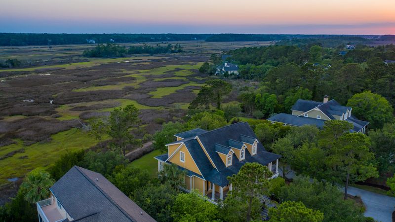 1636 Headquarters Plantation Dr, Johns Island, SC 29455