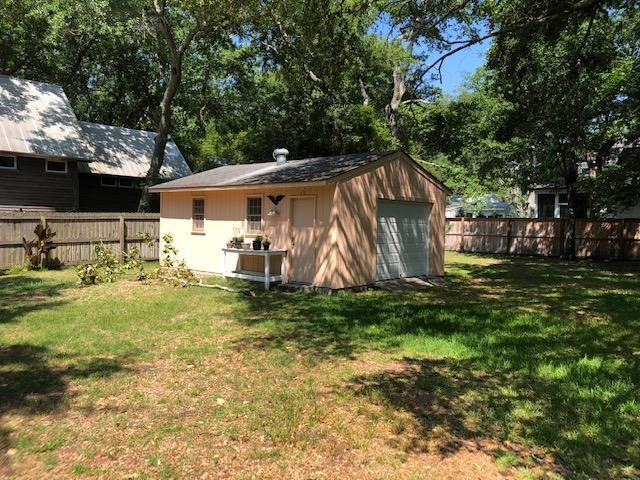 756 Powhatan Ave, Mount Pleasant, SC 29464