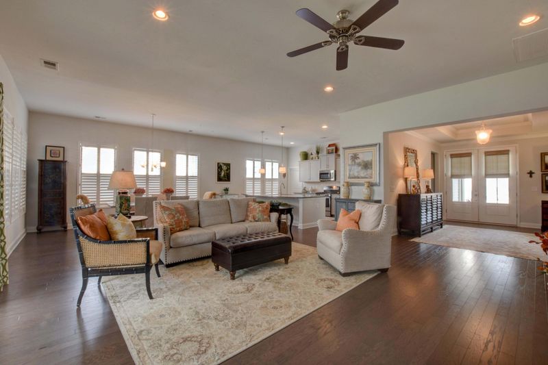 407 Kilarney Rd, Summerville, SC 29483