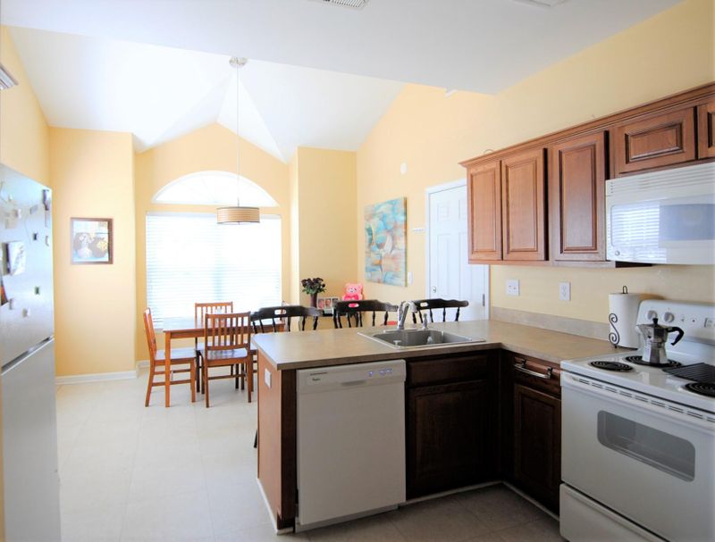 133 Grand Oaks Dr, Ladson, SC 29456
