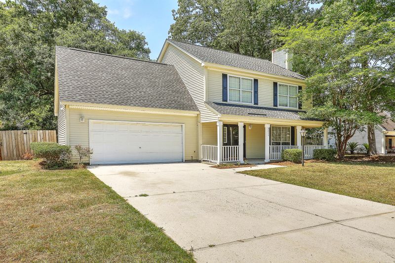 8611 Aurora Dr, North Charleston, SC 29420