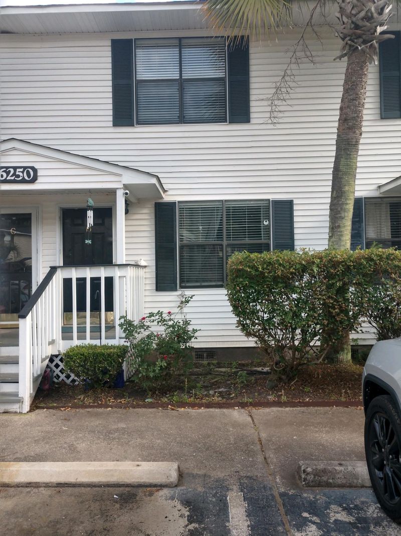 6250 Brandt St #D, North Charleston, SC 29406