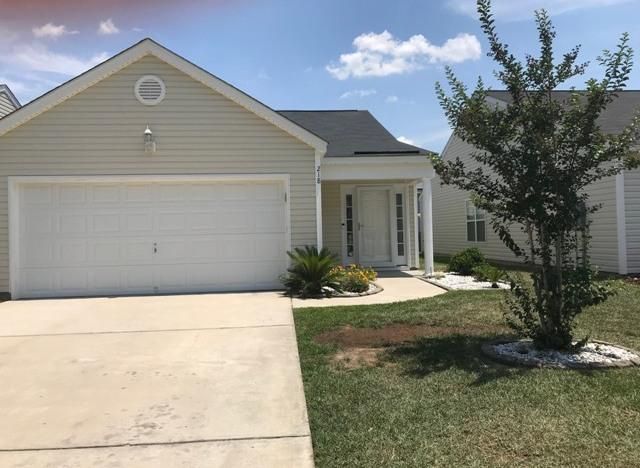218 Coosawatchie St, Summerville, SC 29485