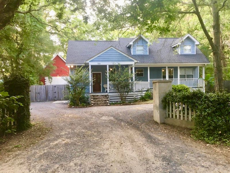 1166 East And West Rd, Charleston, SC 29412