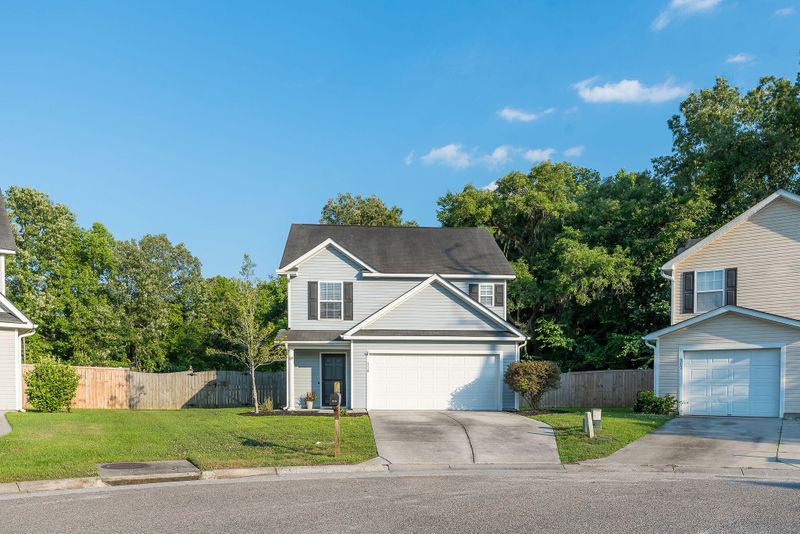 310 Greens Ct, Goose Creek, SC 29445