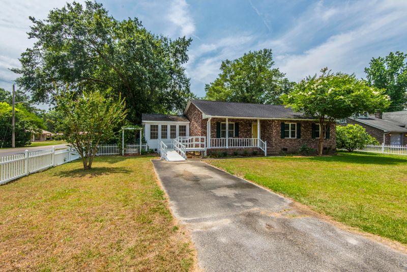 526 Hill St, Moncks Corner, SC 29461