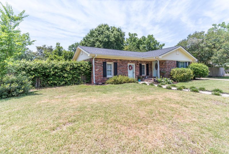 913 Diana St, Charleston, SC 29407