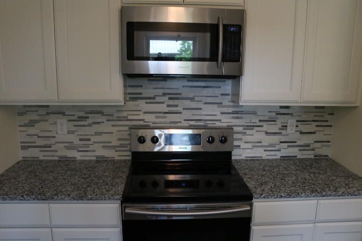 1203 Hampton Dr, Summerville, SC 29486
