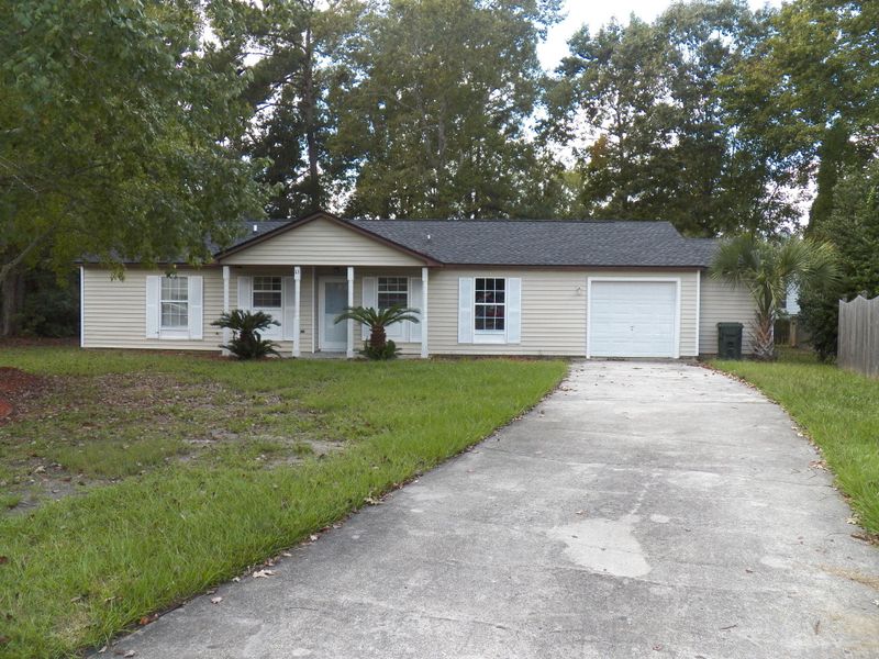 13 Folksten Pl, Goose Creek, SC 29445