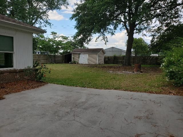 139 E Edgefield Dr, Summerville, SC 29483