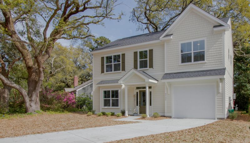 2135 Stonewood Dr, Charleston, SC 29412