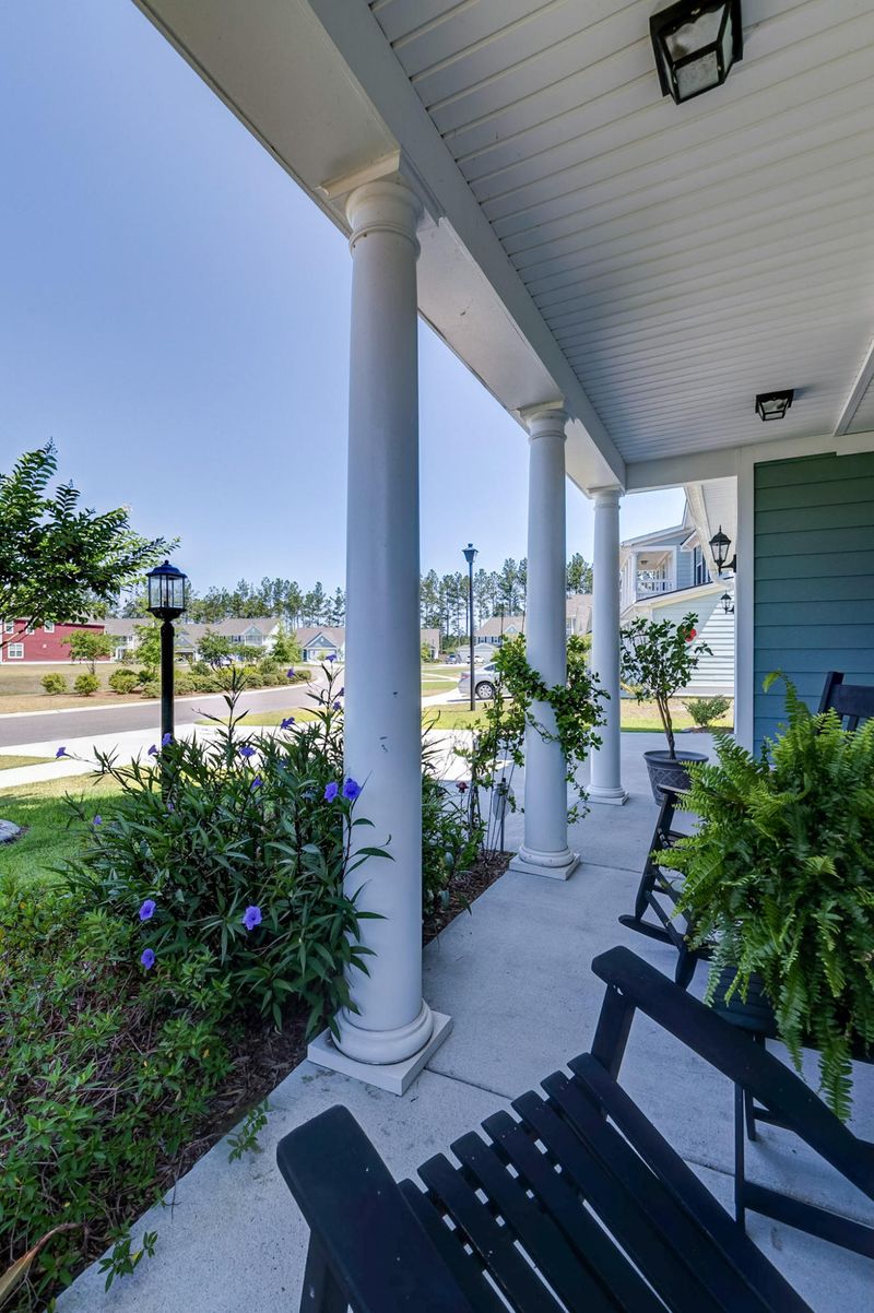 399 Whispering Breeze Ln, Summerville, SC 29486