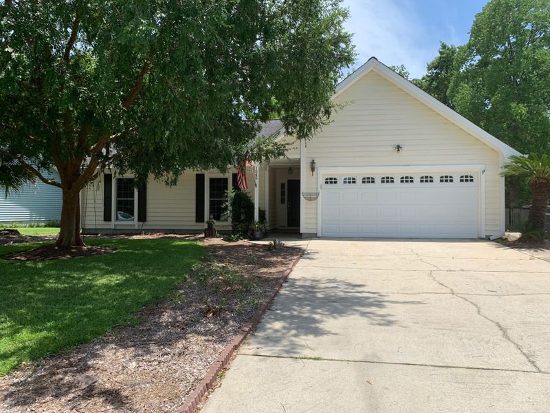 1545 Landings Rn, Mount Pleasant, SC 29464