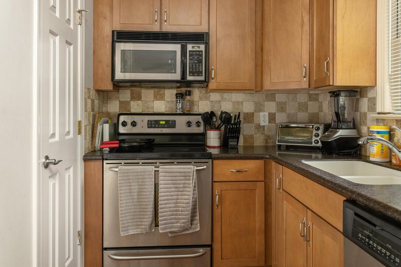 554 Savannah Hw #5, Charleston, SC 29407