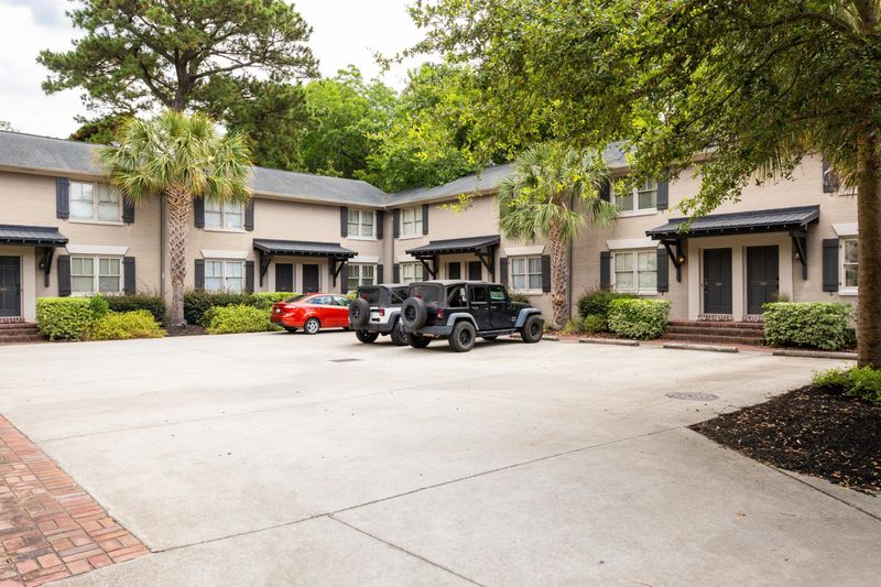 556 Savannah Hw #11, Charleston, SC 29407