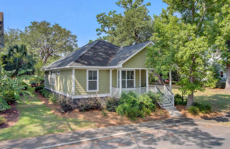 5268 E Dolphin St, North Charleston, SC 29405