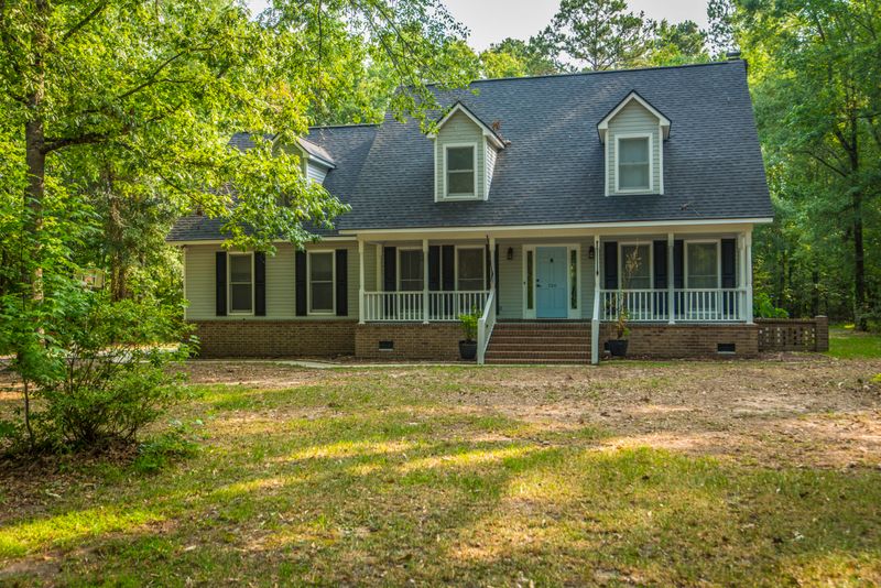 156 Virginia Ave, Ridgeville, SC 29472