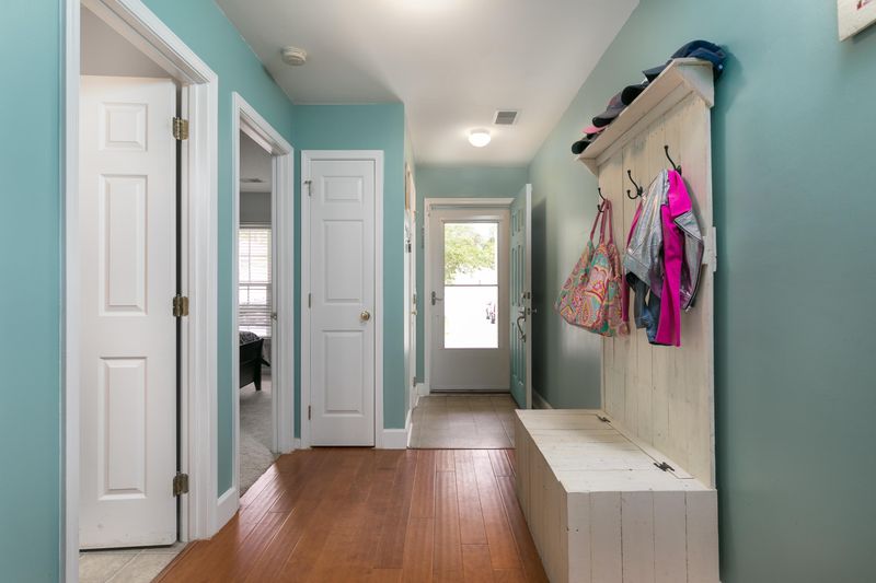 175 Wildberry Ln, Goose Creek, SC 29445