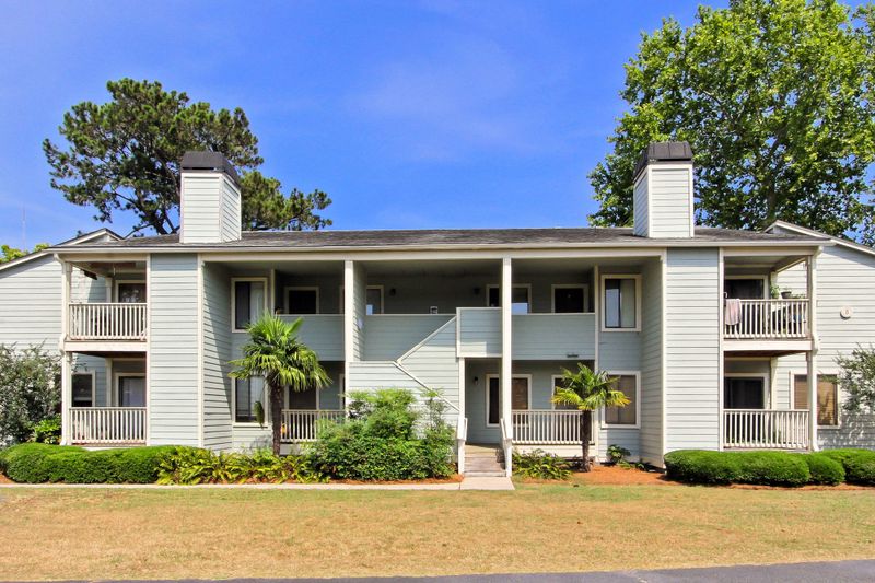 1481 Center St #807, Mount Pleasant, SC 29464