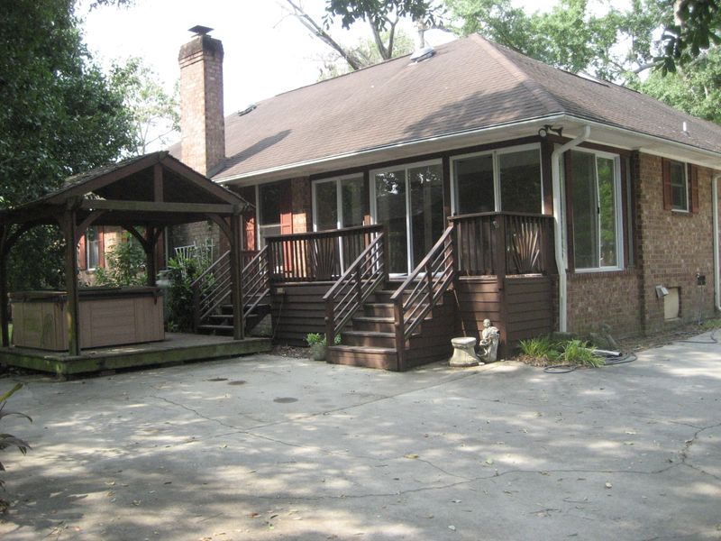 1102 Cass Dr, Moncks Corner, SC 29461