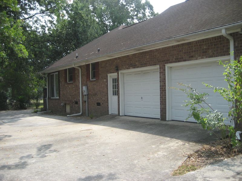 1102 Cass Dr, Moncks Corner, SC 29461