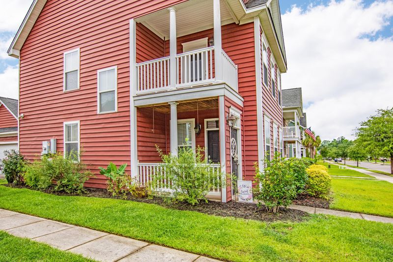 107 Pavilion St, Summerville, SC 29483